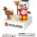 Carillon Natalizio a mattoncini da costruzione Lego forma Pupazzo di neve con luci 290 pezzi