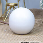 Candela natalizia bianca a forma di sfera in cera dimensioni 6cm