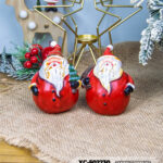 Coppia decorazioni Natalizie Babbo Natale in resina dipinti a mano dimensione 9x7cm