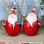 Coppia decorazioni Natalizie Babbo Natale in resina dipinti a mano dimensione 15x11cm
