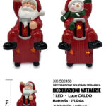 Set Decorazioni Natalizie in ceramica con luce LED calda dimensioni 8,5x6x14,2cm alimentazione a batterie (2 non incluse)