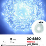 Catena luminosa da 37 metri con 1360 LED luce fredda per uso interno/esterno funzione timer on/off 8 giochi luce