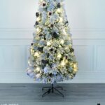 Albero in fibra ottica Bianco Caldo,con aghi di pino bianco e pigne ,225 punte , 210 cm