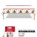 Tovaglia Natalizia monouso con Albero e scritte materiale pvc dimensioni 137x230cm