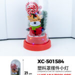 Lampada decorativa natalizia in plastica con luci LED multicolor decorazione interna a forma di renna natalizia alimentazione a batterie (non incluse) dimensioni 11x21cm