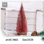 Piccolo albero artificiale da tavolo con base legno design a forma di pino colore rosso dimensione 25cmH