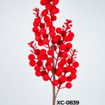 Ramo decorativo natalizio con bacche rosse altezza 47cm