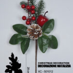 Ramo decorativo natalizio con bacche rosse mela e pigna innevata dimensioni 18x28cm