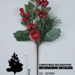 Ramo decorativo natalizio con bacche rosse e foglie dimensioni 18x36cm
