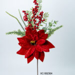 Decorazione natalizia a forma di rosa rossa in velluto con bacche e pino altezza 47cm