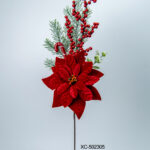 Decorazione natalizia a forma di rosa rossa in velluto con bacche e pino altezza 58cm