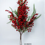 Ramo decorativo natalizio con bacche rosse altezza 65cm