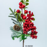 Ramo decorativo natalizio con bacche rosse e pigna dimensioni 27cm