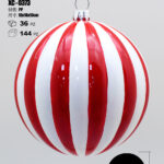 Pendente decorativo natalizio a forma di mongolfiera con strisce verticali rosse e bianche dimensioni 10cm