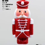 Pendente decorativo natalizio a forma di schiaccianoci soldatino con barba bianca dimensione 11cm