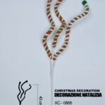 Decorazione Natalizia con rami arricciati nei colori rosso, bianco e verde dimensioni 20x45cm