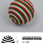 Decorazione Natalizia a forma palla di lana bianca, rossa e verde adatta per appendere all'albero dimensioni altezza 7cmH