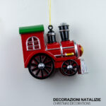 Pendente decorativo natalizio a forma di trenino rosso dimensioni 8cm