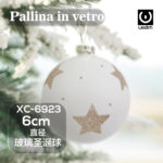 Pallina di Natale bianca in vetro da 6 cm decorazione con stelle natalizie glitterate